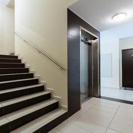 Apartament Z Bezplatnym Parkingiem I Bezplatnym Wifi Apartment