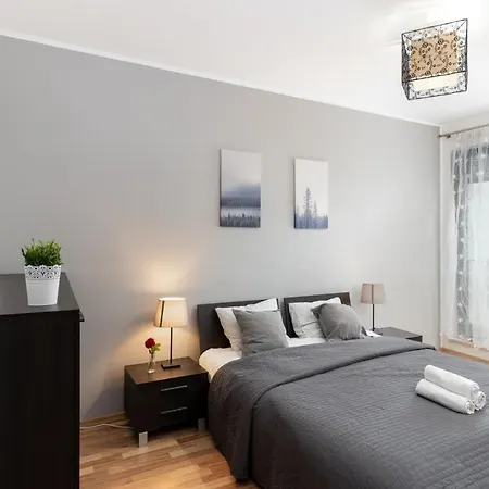 Apartament Z Bezplatnym Parkingiem I Bezplatnym Wifi Apartment *